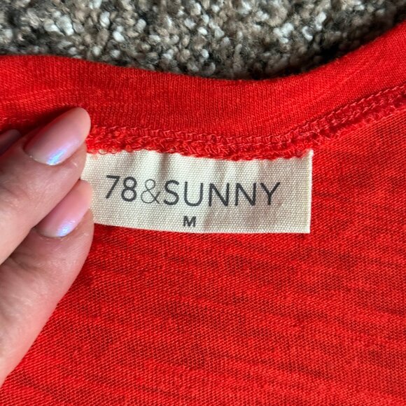 78 & Sunny Pacific Coast V-Neck Short Sleeve Slub Tee, Size M, Fiery Red - Picture 7 of 9